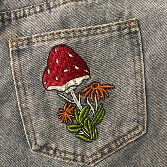Mushroom Jean Shorts - Picture 3 of 3